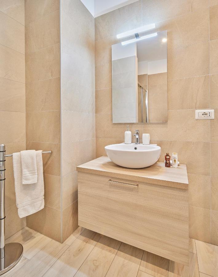 מילאנו Monviso Modern - Exclusive Apartment מראה חיצוני תמונה